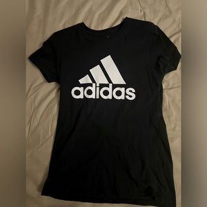 Adidas T-Shirt size Small